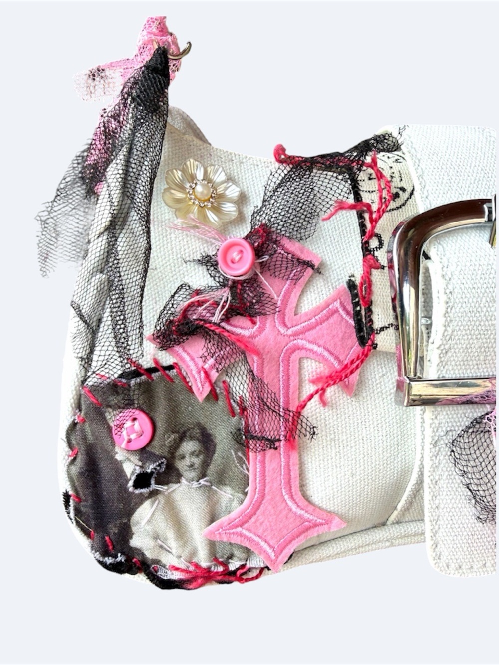 Kawaii pink goth shoulder bag with embellishments and details. Junk shoulder bag - Picture 3 of 6